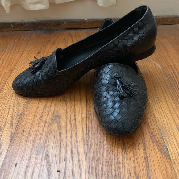 Vintage Pappagallo Flats - Picture 2 of 4